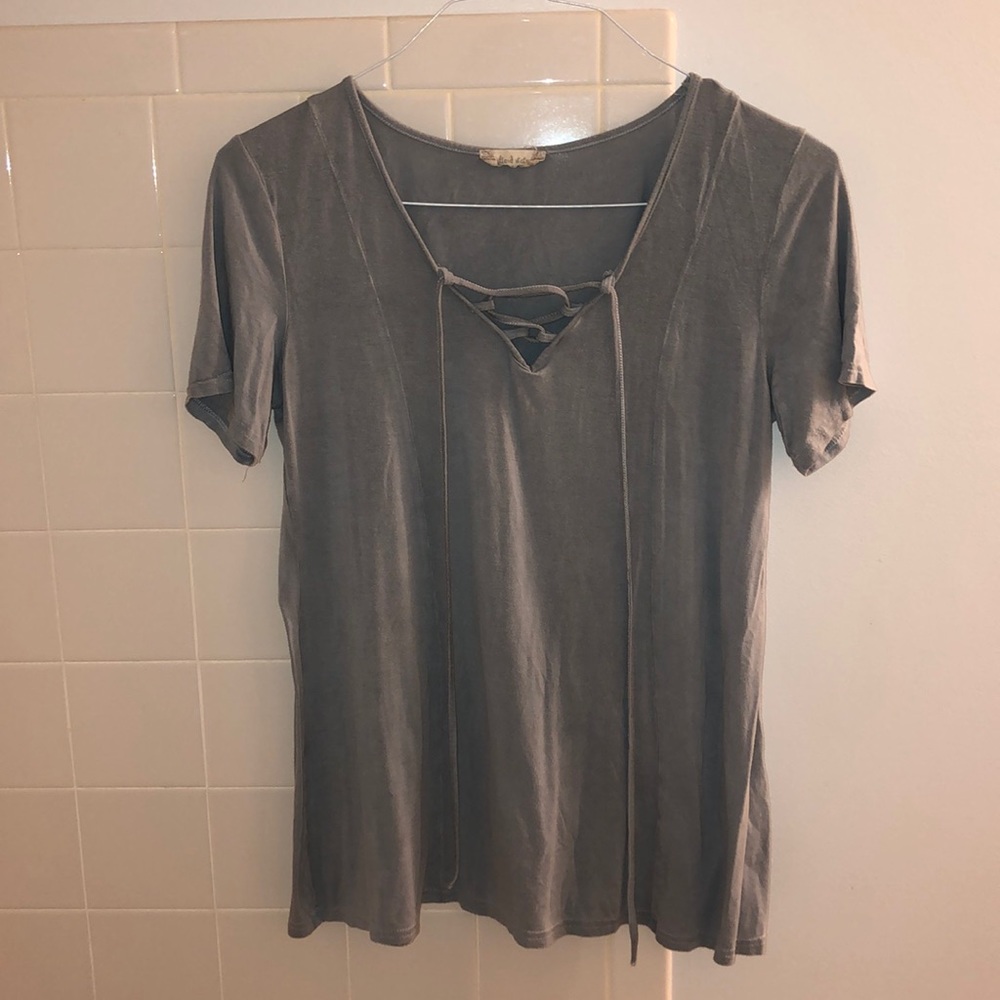 blue/grey tie up altar’d state top